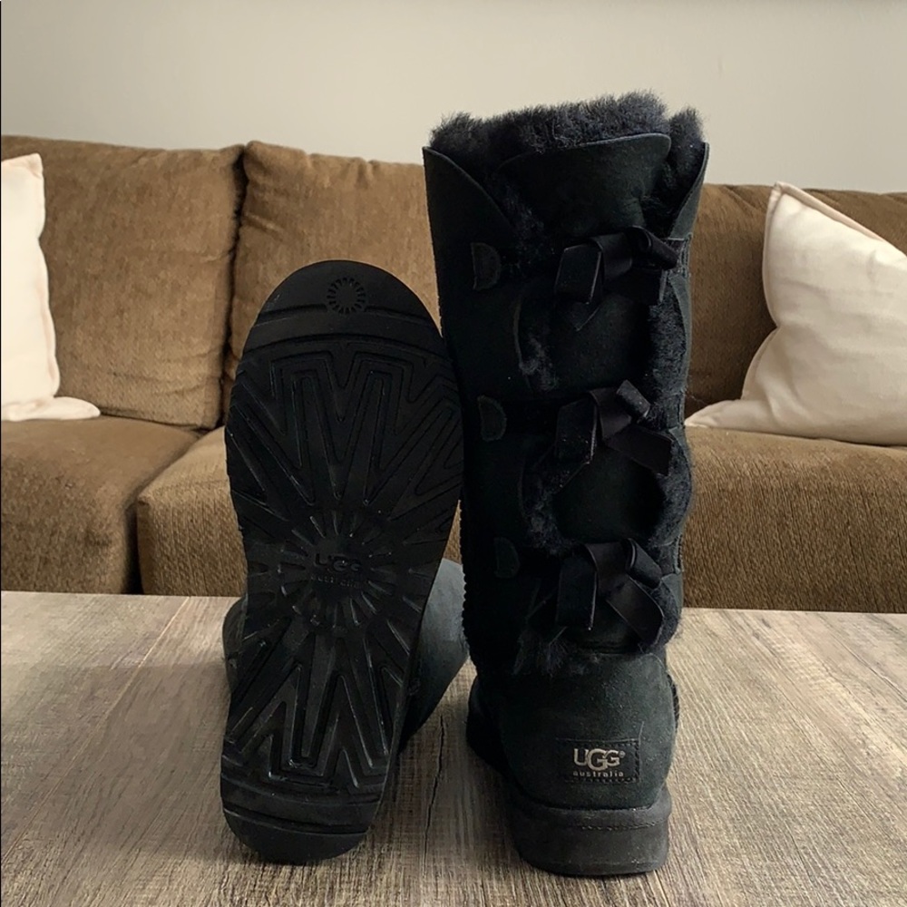 Bailey Bow Tall Black Uggs